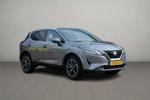 Nissan QASHQAI 1.3 MHEV 158pk Xtronic Tekna Plus | Navi | Trekhaak | Adaptive Cruise | 360° Camera | Leder | Head-up Display | Panoramadak | 19" velgen