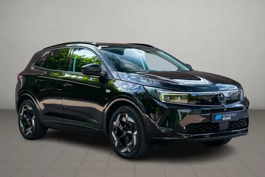 Opel Grandland 1.6 Turbo Plug-In Hybrid4 300pk EAT GSe - Adaptive cruise - Achteruitrijcamera - Lederen bekleding - Stoelventilatie - Stoelverwarming - Elektrische achterklep - Keyless Entry - Dodehoekdetectie