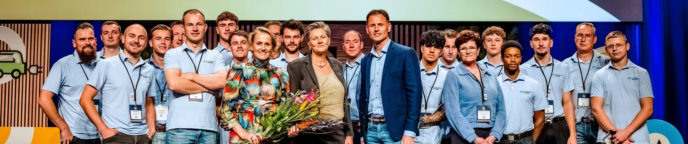 Team Foto Banner.jpg